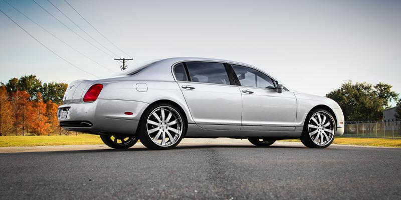 Bentley Flying Spur Cavo